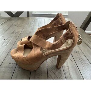 Santa Lolla Platform Heel Sandals Size 6